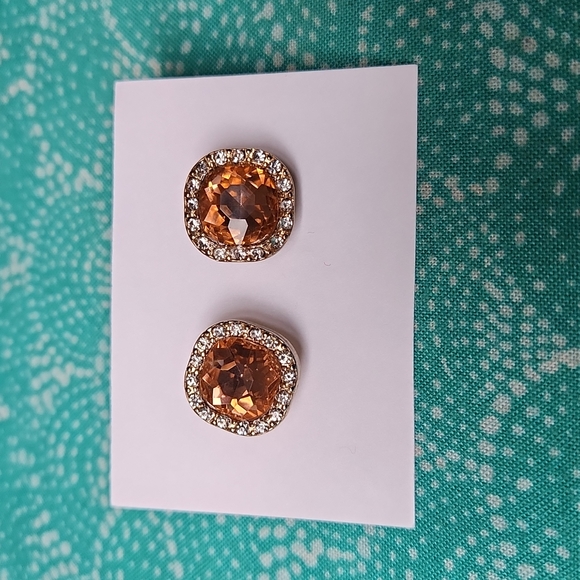 Earrings, 3/8"  X 1/2" Cubic Zerconia Stones& Synthetic Smoked Topaz - Picture 6 of 6